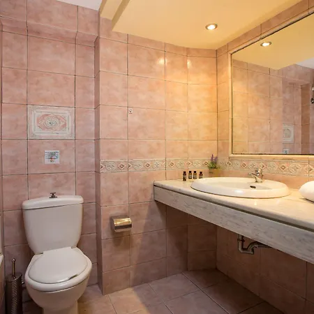 Royal 2* Rhodes City