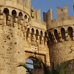 Hotel Royal 2*